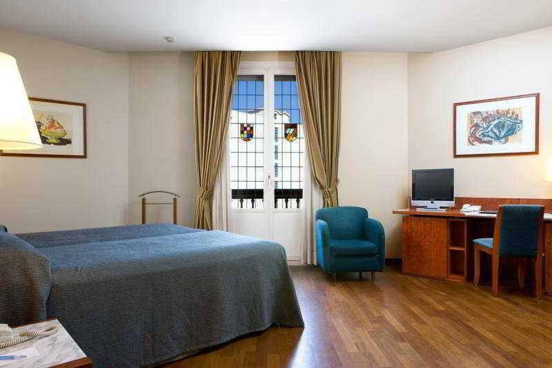 Avani Alonso Martinez Madrid Hotel Room photo